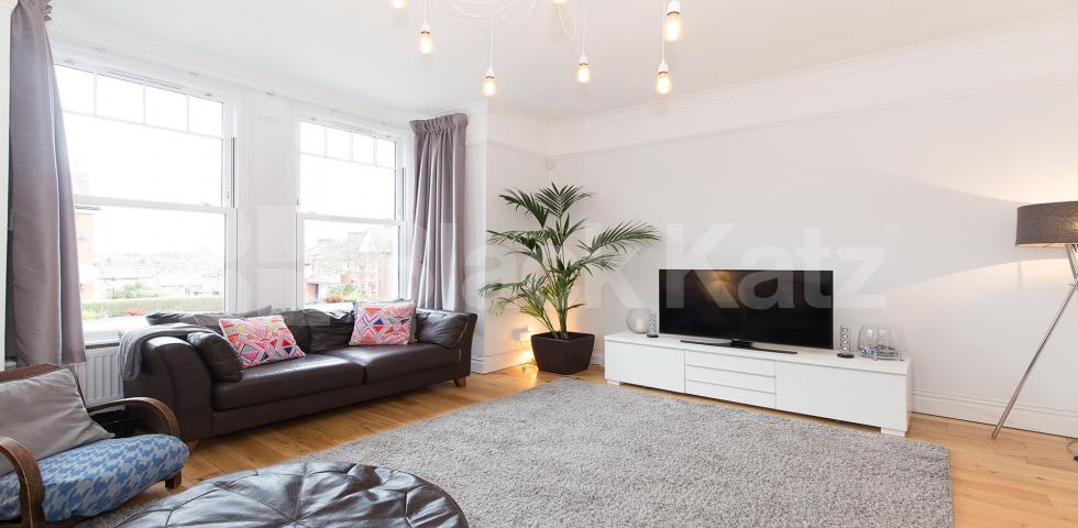 			Fantastic New Instruction!, 2 Bedroom, 1 bath, 1 reception Ground Floor Flat			 Cecile Park, Crouch End